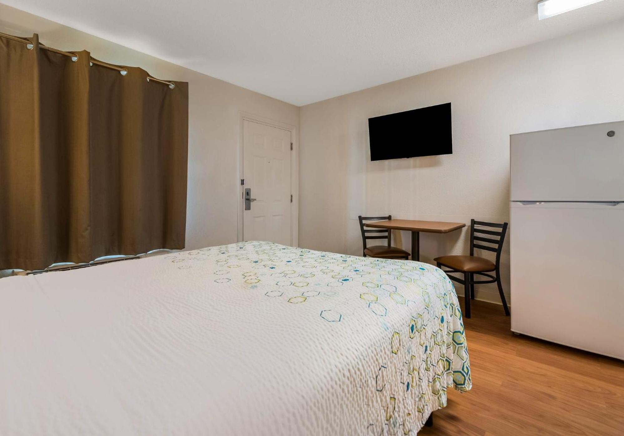 Hometowne Studios By Red Roof Orlando - Ucf Area Alafaya Εξωτερικό φωτογραφία