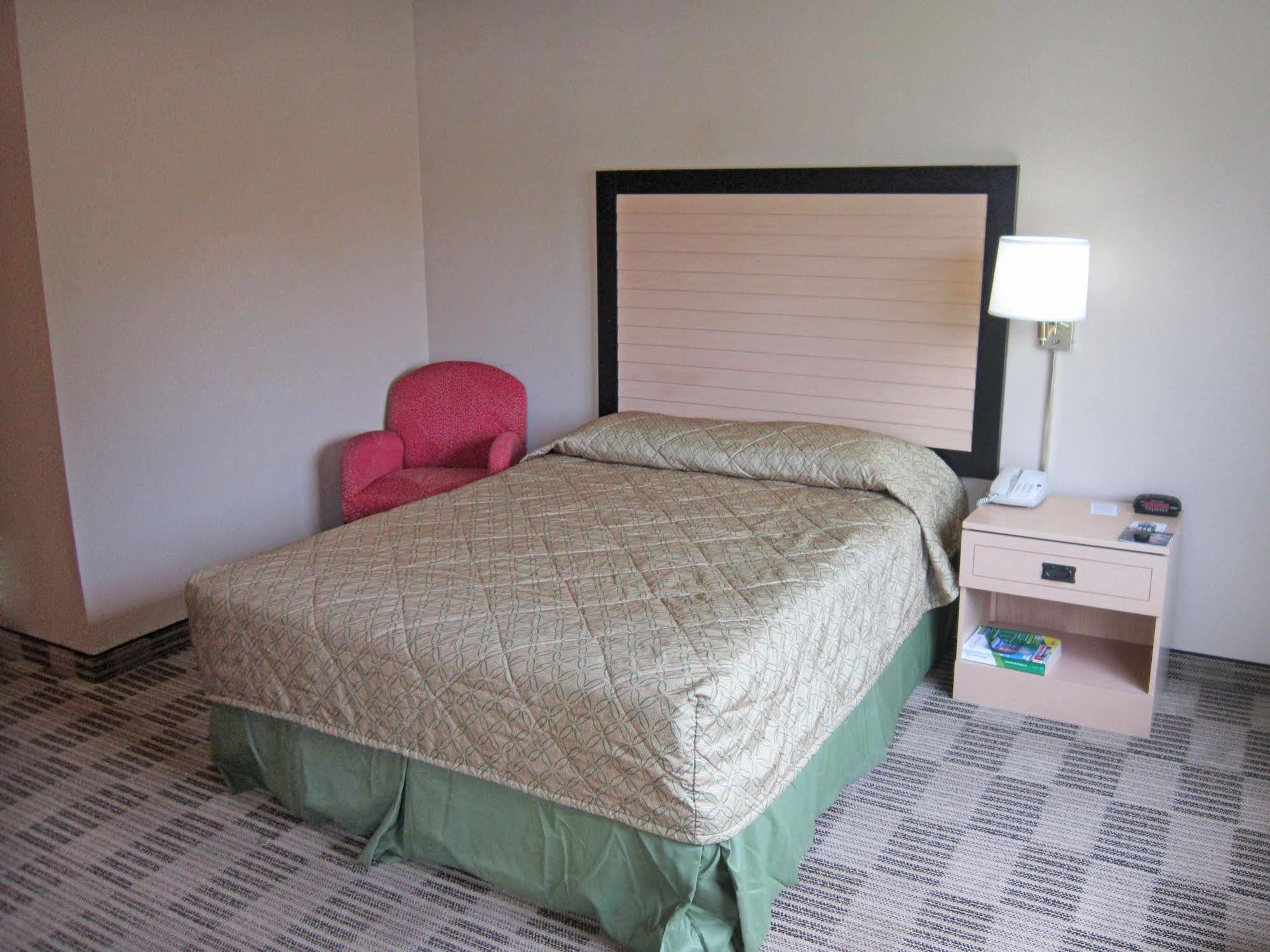Hometowne Studios By Red Roof Orlando - Ucf Area Alafaya Εξωτερικό φωτογραφία