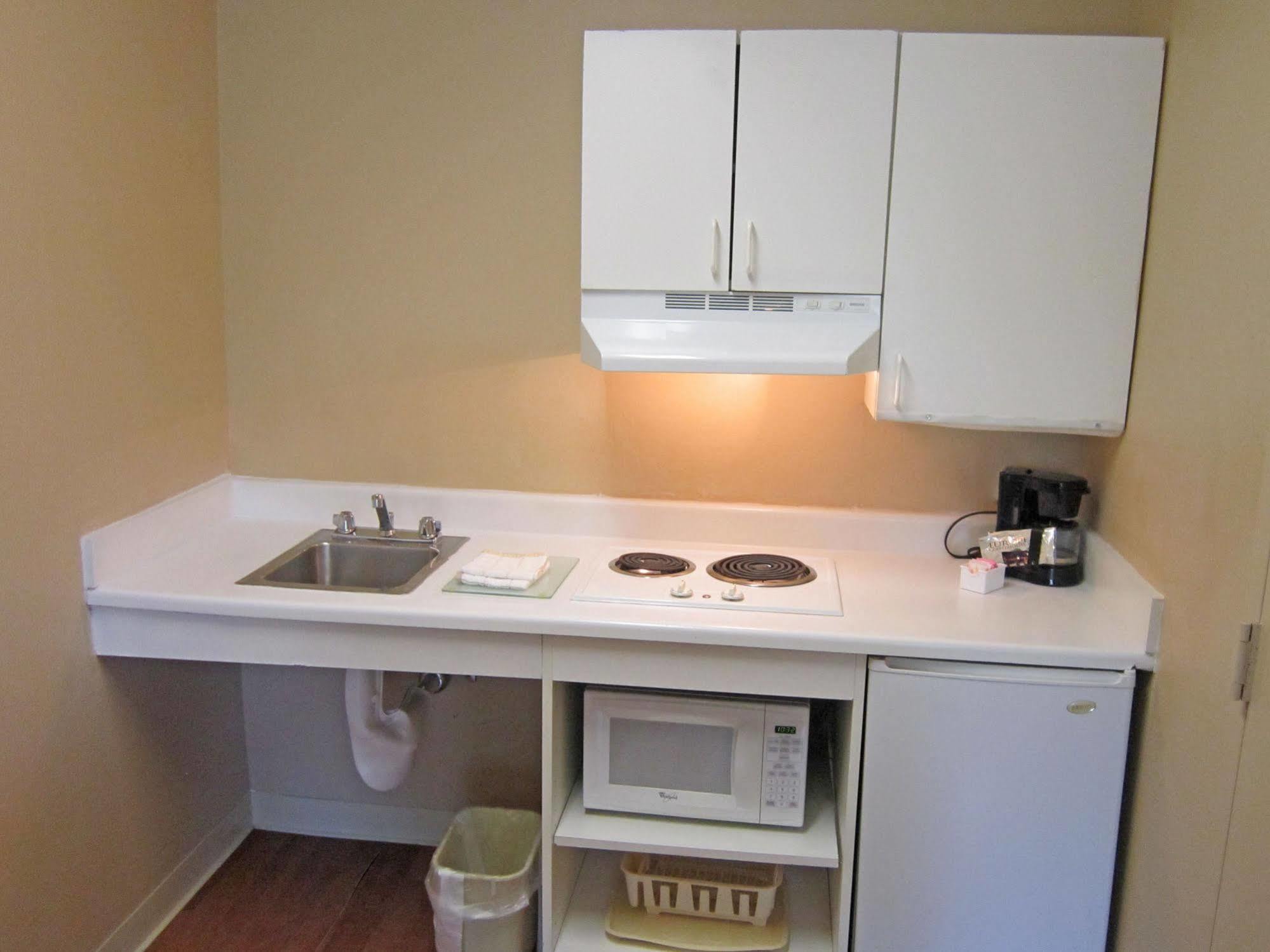 Hometowne Studios By Red Roof Orlando - Ucf Area Alafaya Εξωτερικό φωτογραφία